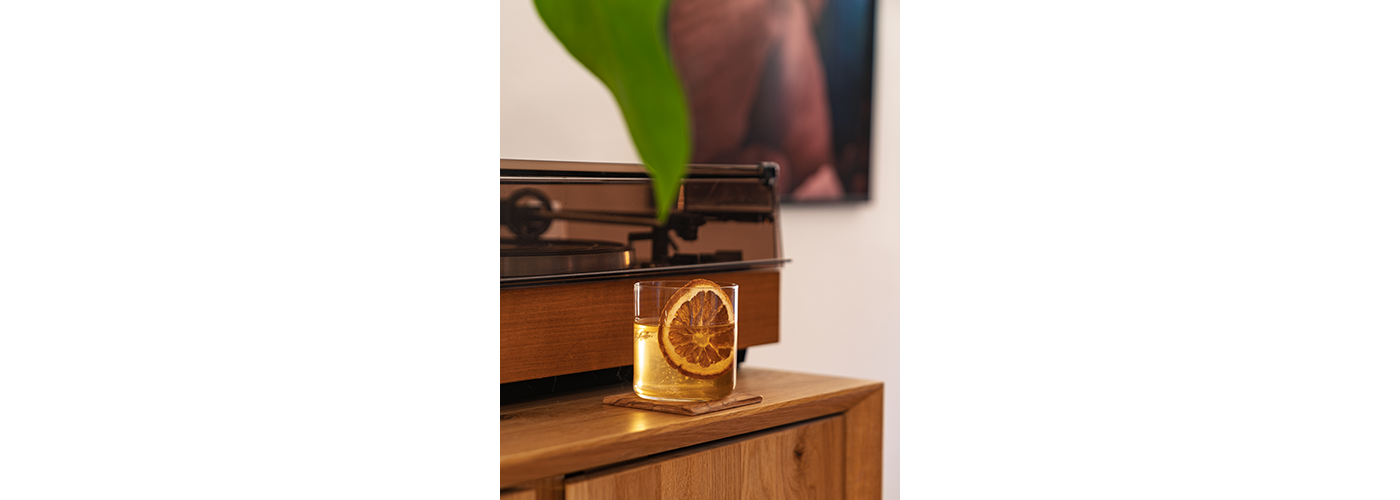 Still Water – Eduard/ Besos de Café